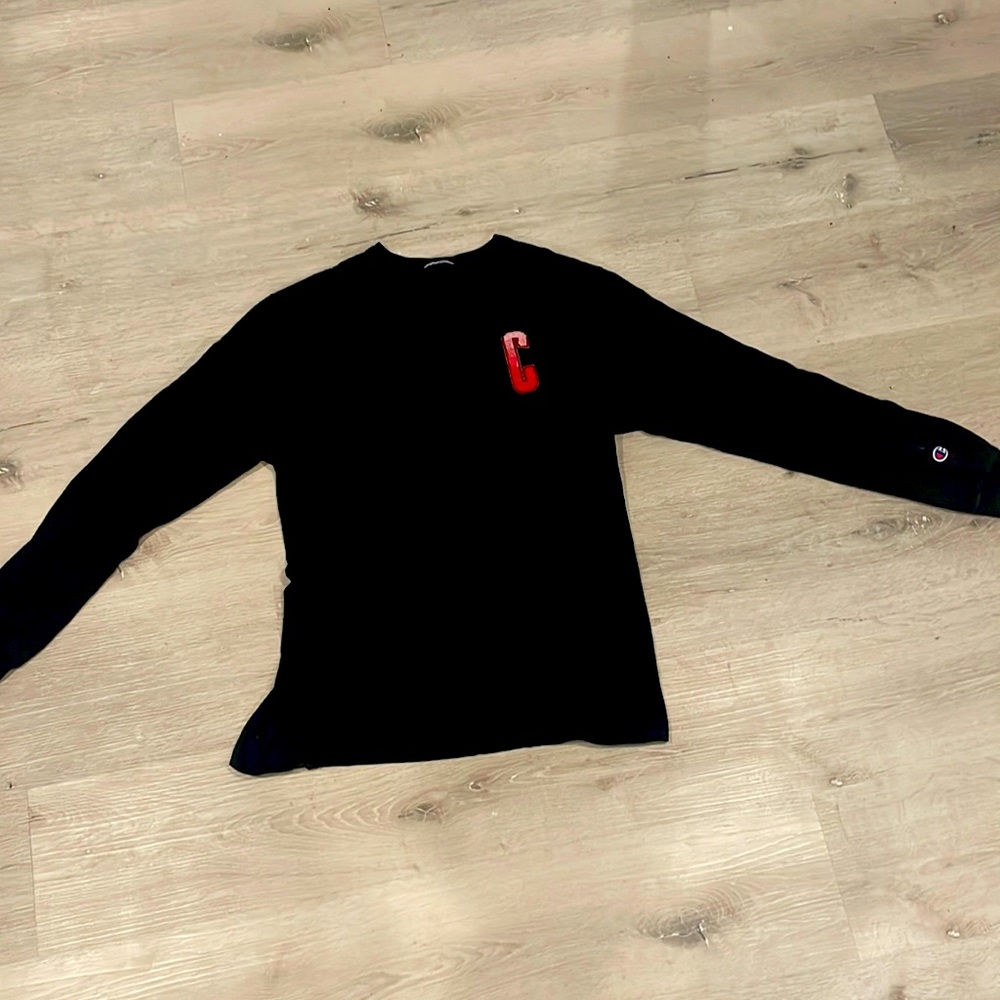 Black long sleeve champion shirt
